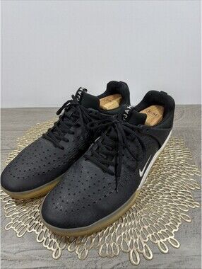 Nike SB Zoom Nyjah 3 Shoes Mens Size 12 Black Running Comfort Walking Skate Gym